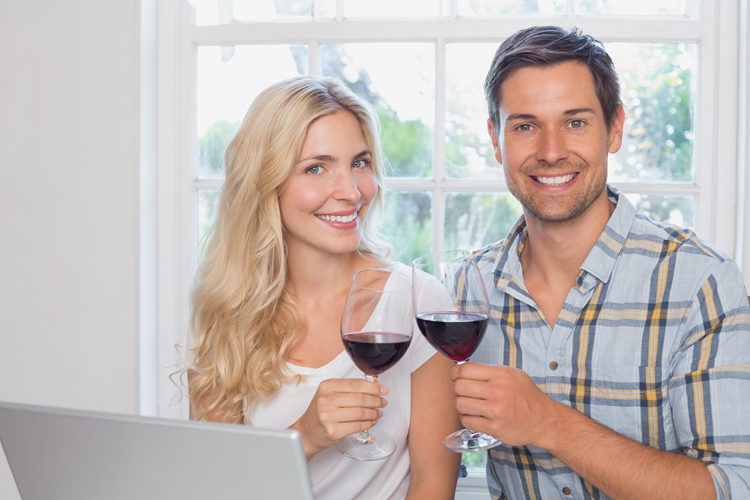 How Wine Drinking Affects the Teeth
